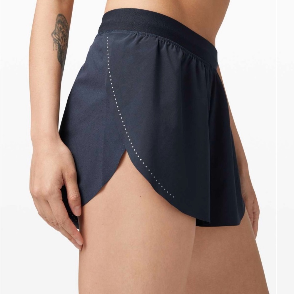 Lululemon Find Your Pace Short 3" Inseam Lined Size 2 Sz 2